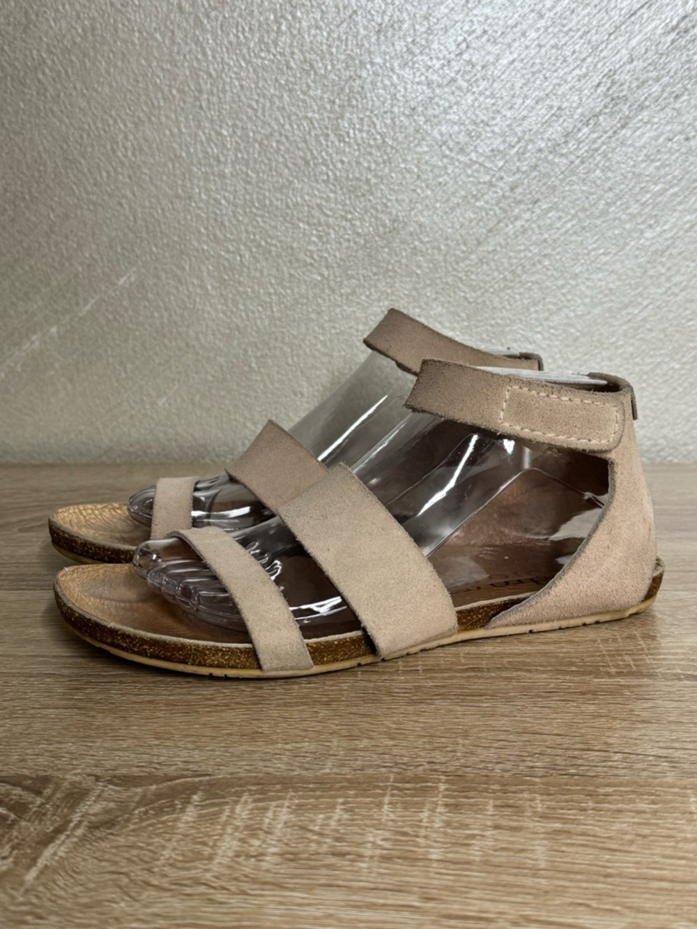 Pedro Garcia Women Size 39 US 9 Light Beige Suede Flat Sandals